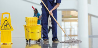 SE REQUIERE OPERARIO DE LIMPIEZA PARA LLEVAR A CABO LA LIMPIEZA INTEGRAL DE OFICINAS, ADOPTANDO LAS MEDIDAS DE SEGURIDAD Y PROTECCIÓN REGLAMENTARIAS personal de limpieza masculino para hogar de ancianos cleaning staff for nursing home