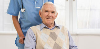 SE NECESITA CUIDADORA / AUXILIAR DE ENFERMERÍA DOMICILIARIA FULL TIME PARA IMPORTANTE EMPRESA auxiliar de enfermeria nursing assistant cuidadora domiciliaria home care