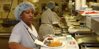 SE SOLICITA PERSONAL FEMENINO / COCINERA PARA EL ÁREA DE COCINA EN RESIDENCIA DE MAYORES cocinera para residencia de mayores cook for nursing home cociunera para geriatrico