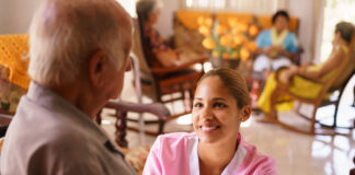 SE INCORPORA CUIDADORA INTERNA Y/O EXTERNA PARA EL CUIDADO DE PACIENTES Y ADULTOS MAYORES cuidadora interna o externa home care elderly caregiver cuidadora de pacientes y adultos mayores