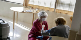 SE INCORPORA GEROCULTORA / CUIDADORA PARA RESIDENCIA DE MAYORES. DEDICACIÓN COMPLETA, TURNO DIURNO cuidadora para residencia de adultos mayores home care cuidadora de ancianos gerocultora