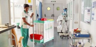 SE NECESITA OPERARIA/O DE LIMPIEZA PARA CENTRO DE CUIDADO Y ATENCIÓN DE ADULTOS MAYORES limpiador y limpiadora para centro de dia cleaning staff janitor clening lady