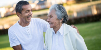 SE SOLICITA CUIDADOR DOMICILIARIO PARA ATENCIÓN DE ADULTOS MAYORES Y/O PACIENTES CON PATOLOGÍAS CRÓNICAS male caregiver cuidador domiciliaria home care home caregiver pacientes domiciliarios