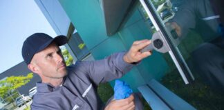 SE REQUIERE OPERARIOS PARA MAESTRANZA/LIMPIEZA, DISPONIBILIDAD INMEDIATA man cleaning windows man cleaning personal de limpieza industrial operario de maestranza cleaning staff industrial cleaning