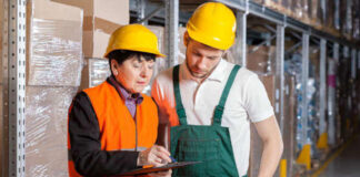 SE NECESITA MOZO/A DE ALMACÉN PARA EMPRESA DEL SECTOR TEXTIL, SE OFRECE DIFERENTES HORARIOS mozo de almacen warehouse operator moza de almacen operarios de deposito