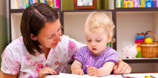 SE NECESITA CANGURO / NIÑERA, PARA EL CUIDADO DE BEBE EN CASA DE FAMILIA niñera canguro babystitter cuidadora de niños babysitter for baby care