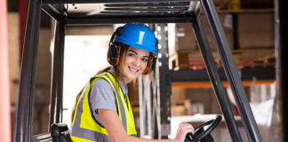SE SOLICITA EMPACADORES Y OPERADORES DE CARGA Y DESCARGA CON O SIN EXPERIENCIA PARA BODEGA (AMBOS SEXOS) operadores de montacarga forklift operators empacadoras warehouse operators lady mozo y moza de almacen