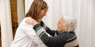 SE REQUIERE CUIDADORAS/ES CON DISPONIBILIDAD INMEDIATA, TRABAJO A TURNOS cuidadora domiciliaria cuidadora externa home care cuidado de pacientes y adultos mayores