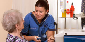 SE INCORPORA CUIDADORES/AS PARA TAREAS DE HIGIENE, CONFORT Y ACOMPAÑAMIENTO cuidadora para home cuidadora domiciliaria home care carer for nursing home