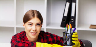 SE REQUIERE EMPLEADA PARA LIMPIEZA DE OFICINAS, JORNADA PARTIDA DE LUNES A VIERNES employee cleaning company fulfills orders office empleada de limpieza de oficinas cleaning lady office cleaning employee