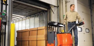 SE SOLICITA OPERARIOS DE CARGA Y DESCARGA EVENTUAL PARA EMPRESA METALÚRGICA, JORNADA FULL TIME operarios de carga y descarga loading and unloading operator mozo de almacen warehouse operator