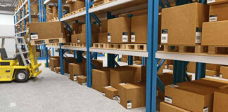 SE INCORPORA OPERARIOS PARA TAREAS GENERALES, SE OFRECEN BUENAS CONDICIONES DE CONTRATACIÓN, POSICIÓN EVENTUAL operarios de deposito y linea de produccion warehouse workers and production line