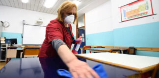 SE REQUIERE LIMPIADOR/A PARA LIMPIEZA DE COLEGIO, PART TIME TURNO DE MAÑANA personal para limpieza de colegio school cleaning staff