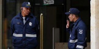 SE INCORPORA VIGILADOR PARA COOPERATIVA DE TRABAJO CON BUENA DISPOSICIÓN AL TRABAJO vigilante de seguridad masculino vigilador