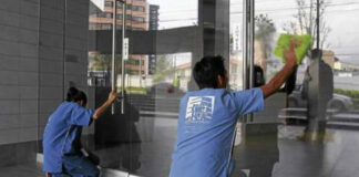 SE SOLICITA PERSONAL DE LIMPIEZA JORNADA DE TRABAJO PART TIME, SE OFRECE BUENA REMUNERACIÓN Personal de Limpieza ambos sexos cleaning staff male and female cleaning staff