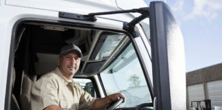 INCORPORAMOS CHOFER DE CAMIONES, CON DISPONIBILIDAD INMEDIATA chofer de camión conductor empleado masculino truck driver maleemployee