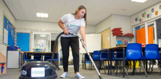 ESTAMOS EN LA BÚSQUEDA DE PERSONAL DE LIMPIEZA PARA COLEGIO, MEDIA JORNADA DE LUNES A VIERNES cleaning lady limpieza en escuela empleados de limpieza limpieza en oficina cleaning staff school cleaning