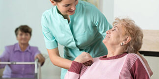 SE REQUIERE CUIDADORA PARA SERVICIOS DE INTERNACIÓN DOMICILIARIA, GUARDIAS DE 6 HORAS DIARIAS uidadora de adultos mayores elder care taker residencia de mayores geriatric assistant geroultora asistencia a gerontes cuidadora domiciliaria home care