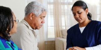 SE NECESITA CUIDADOR/A PARA SERVICIOS DE INTERNACIÓN DOMICILIARIA, PARA ATENCIÓN A PACIENTES Y ADULTOS MAYORES cuidaora elder care taker geriatric assistant gerocultora