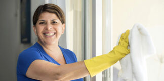 SE SOLICITA EMPLEADA DEL HOGAR, 2 HORAS POR LA MAÑANA DE LUNES A VIERNES empleada de limpieza personal de limpieza cleaning staff trabajadora de limpieza mujer de limpieza