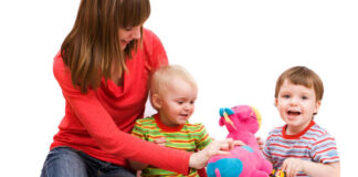 SE REQUIERE NIÑERA CON DISPONIBILIDAD PARA COMENZAR DE INMEDIATO, SUELDO Y HORARIO CONVERSABLES niñera cuidadora de niños babysitter niñera externa nanny canguro