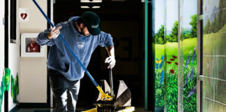 SE REQUIERE OPERARIO DE LIMPIEZA EVENTUAL, PARA SER INCORPORADO INMEDIATAMENTE EN IMPORTANTE EMPRESA operario de limpieza Janitor cleaning satff personal de limpieza masculino
