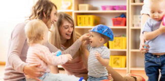 SE SOLICITA NIÑERA DE LUNES A VIERNES, DE 8 AM A 13HS Ó DE 14 A 19HS. (HORARIO A CONVENIR SEGÚN DISPONIBILIDAD HORARIA) babysitter niñera cuidadora de niños en argentina nanny canguro niñera con retiro