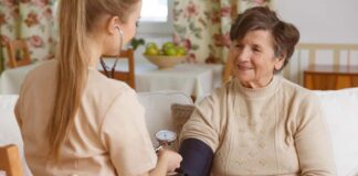 SE REQUIERE CUIDADORA Y/O CUIDADOR, PARA REALIZAR SERVICIOS ASISTENCIALES EN ADULTOS MAYORES TURNO DIURNO cuidadora asistente de geriatría cuidados a mayores geriatric assistant gerocultora carateker