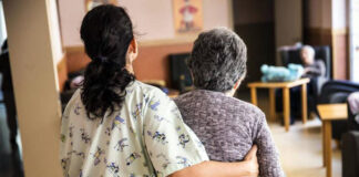 SE INCORPORA CUIDADORA PARA ASISTENCIA DE PERSONAS MAYORES, TURNOS FINES DE SEMANA Y FERIADOS cuidadora domiciliaria auxiliar geriatrico cuidadora de adultos mayores home care home caregiver geriatric assistant caregiver of elderly