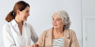 SE INCORPORA CUIDADORAS Y/O CUIDADORES PARA CUIDADOS, ACOMPAÑAMIENTO Y TAREAS DE HIGIENE Y CONFORT DE ADULTOS MAYORES elderly women caregiver home care cuidadora domiciliaria cuidadora de anciana cuidadores de adultos mayores