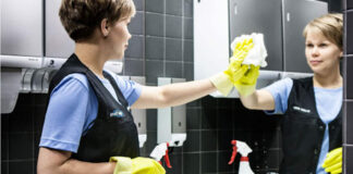 SE NECESITA PERSONAL DE LIMPIEZA (AMBOS SEXOS) PARA SERVICIOS DE ASEO EN GENERAL, JORNADA COMPLETA empleada de limpieza personal de limpieza femenino para limpieza de oficinas baños y espacios cumenes cleaning employee female cleaning staff for cleaning offices, bathrooms and cumbres