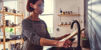 SE BUSCA EMPLEADA DE LIMPIEZA PARA TAREAS GENERALES CON CAMA, DE LUNES A SÁBADO JORNADA COMPLETA empleada del hogar ama de casa cleaning staff home cleaning staff domestic maid empleada domestica para casa de familia domestic maid for family home