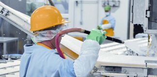 SE NECESITA EMPLEADO DE SANEAMIENTO, LIMPIEZA Y DESINFECCIÓN PARA FRIGORÍFICO (TRABAJO EN PLANTA) empleado de limpieza saneamineto industrial cleaning employees cleaning staff personal de limpieza industrial