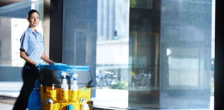 SE REQUIERE PERSONAL DE LIMPIEZA (FEMENINO Y/O MASCULINO) CON AMPLIA DISPONIBILIDAD HORARIA, CONTRATO POR TIEMPO INDETERMINADO janitorial personal de limpieza ambos sexos cleaning staff both sexes cleaning lady
