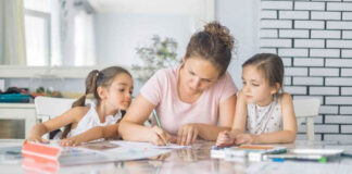 SE NECESITA NIÑERA/NANNY INTERNA O EXTERNA, HORARIO DE TRABAJO CONVERSABLE niñera empleada del hogar babysitter canguro empleada para cuidado de niños en casa de familia employee for childcare in family home