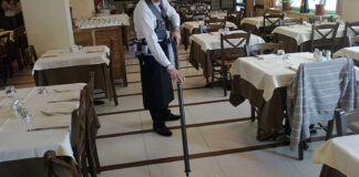 SE SOLICITA EMPLEADO DE LIMPIEZA PARA RESTAURANTE, JORNADA FULL TIME personal de limpieza de restaurant personal de limpieza cleaning staff cleaning in restaurant cleaning staff for restaurant personal masculino para limpieza