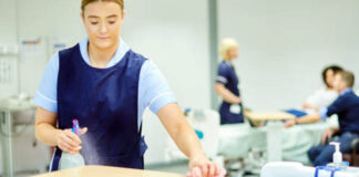 SE SOLICITA MUCAMA PARA FORMAR PARTE DEL STAFF DE TRABAJO EN CENTRO DE SALUD PRIVADO, DISPONIBILIDAD INMEDIATA JORNADA A TURNOS personal de limpieza para geriatrico cleaning staff for geriatric personal de limpieza femenino cleaning Lady