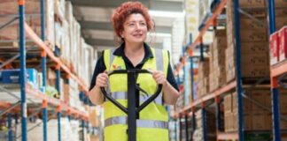 SE REQUIERE EMPLEADA/O DE ALMACÉN, PARA ESCANEO Y PROCESAMIENTO DE PAQUETERÍA women wholesale mozo de almacen moza de almacen operarios de almacen warehouse operator