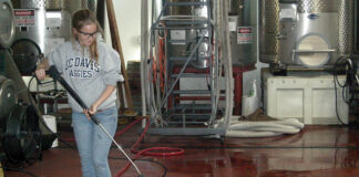 SE REQUIERE EMPLEADA DE LIMPIEZA PARA BODEGA FRÍA, CON DISPONIBILIDAD HORARIA PART TIME O FULL TIME Limpieza y Desinfección en Bodega empleada de limpieza para bodega fria Cleaning and Disinfection in Warehouse used for cold warehouse cleaning
