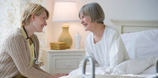 SE SOLICITA CUIDADORA PARA ATENCIÓN A SEÑORA MAYOR AUTÓNOMA, CUIDADOS INTEGRALES 5 DÍAS A LA SEMANA 4HS DIARIAS cuidadora auxiliar de geriatría caregiver home care