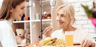 SE SOLICITA CUIDADORA PARA PERSONA MAYOR, CON DISPONIBILIDAD INMEDIATA PARA CONTRATO EVENTUAL cuidadora domiciliaria home care cuidadora de señora mayor