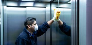 SE NECESITA ENCARGADO DE LIMPIEZA, JORNADA COMPLETA CONTRATO POR TIEMPO INDETERMINADO encargado de limpieza personal de limpieza masculino cleaner male cleaning staff