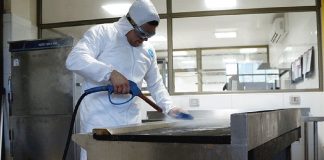 SE INCORPORA OPERARIO PARA LIMPIEZA DE MÁQUINAS, SALARIO $ 44.000,00 (NETO MENSUAL) MAS CONVENIO ALIMENTICIO Y OBRA SOCIAL limpieza al vapor personal de limpieza de maquinas operario de limpieza steam cleaning machine cleaning personnel cleaning operator