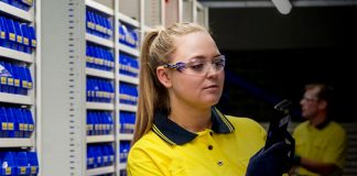 SE NECESITA CONTRATAR EMPLEADAS/OS PARA ALMACÉN, CON DISPONIBILIDAD DE TIEMPO mozo de almacen moza de almacen operarios y operarias de deposito warehouse operator