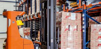SE SOLICITA OPERARIO PARA DEPÓSITOS DE LABORATORIO FARMACÉUTICO, JORNADA COMPLETA DE LUNES A VIERNES operarios de deposito para laboratorio farmaceutico warehouse workers for pharmaceutical laboratories mozo de almacen