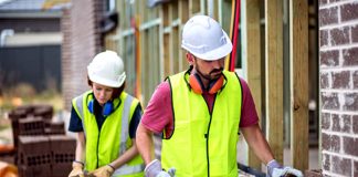 ESTAMOS EN LA BUSQUEDA DE AYUDANTE DE CONSTRUCCIÓN PARA EMPEZAR DE INMEDIATO Ayudante de Construccion Construction helper Aiutante nella costruzione