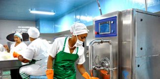 SE REQUIERE OPERARIAS/OS DE PRODUCCIÓN Y EMPAQUE, JORNADA COMPLETA DE LUNES A VIERNES Empacadores para empresa de alimentos Packers for packing food in food company
