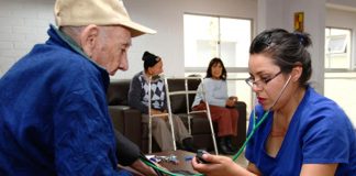 cuidadora de adultos mayores cuidadora externa elderly caregiver external caregiver home care cuidadora para geriatrico geriatric staff