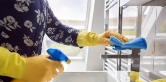 SE BUSCA EMPLEADA DOMÉSTICA CON RETIRO PARA 2 DEPARTAMENTOS DE LA MISMA FAMILIA, JORNADA DE L-V DE 8:30HS A LAS 16:30HS empleada domestica empleada del hogar empleada para casa de familia limpieza de casas domestic employee employee for family house cleaning houses housekeeper
