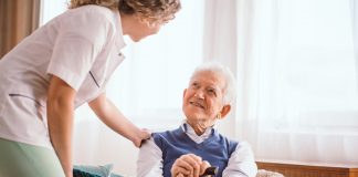 SE INCORPORA GEROCULTORAS CON DISPONIBILIDAD INMEDIATA, DEDICACIÓN COMPLETA, 2 TURNOS DISPONIBLES gerocultora cuidadora para residencia de mayores auxiliar geriatrico care geroculturist for nursing home geriatric assistant